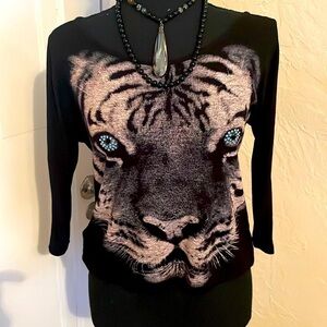 One Hundred‎ Roses 3/4 sleeve Tiger Tee with Blue Eyes size Medium